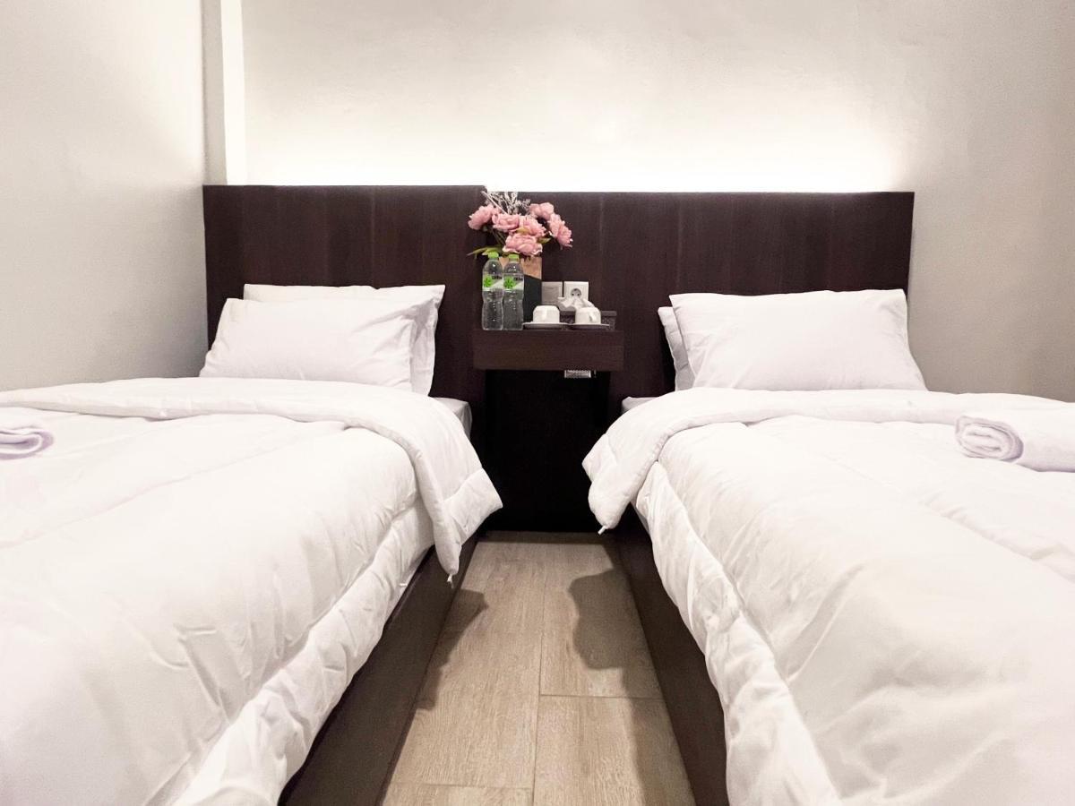 Sleep Studio Hotel City Center Surabaya Luaran gambar