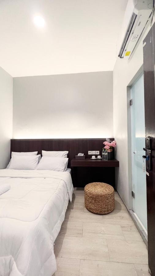 Sleep Studio Hotel City Center Surabaya Luaran gambar