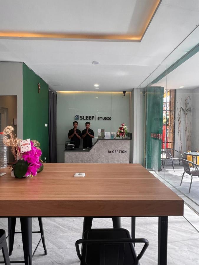 Sleep Studio Hotel City Center Surabaya Luaran gambar